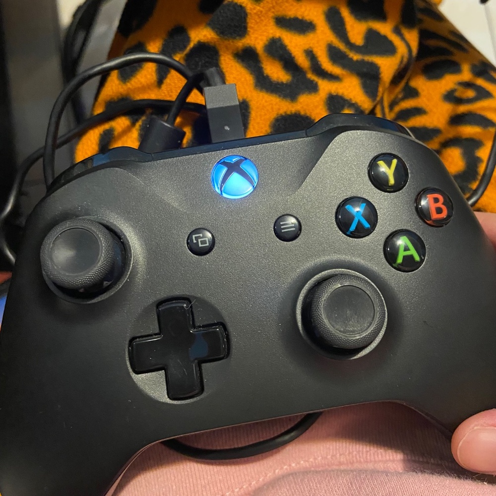 Xbox controller for sale - Picture 10 of 10